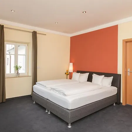 Hotel Krone Monheim (Bavaria)