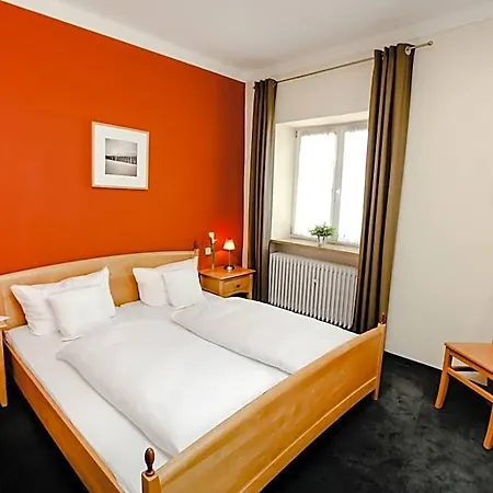 Hotel By Ferber 3*